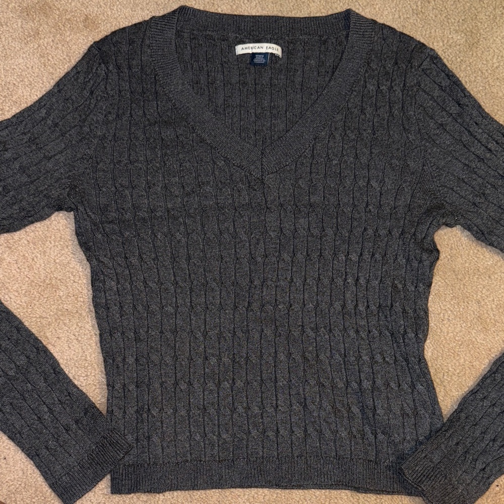 NWOT American Eagle Outfitters Charcoal V-Neck Sweater